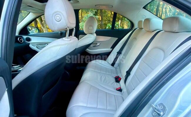 Mercedes-Benz C-250