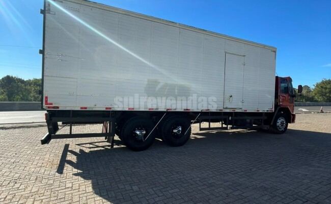 Ford CARGO