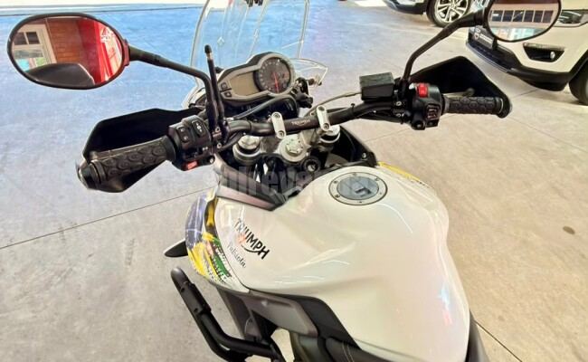 Triumph TIGER 800 XRX