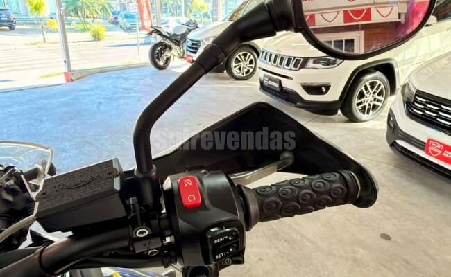 Triumph TIGER 800 XRX