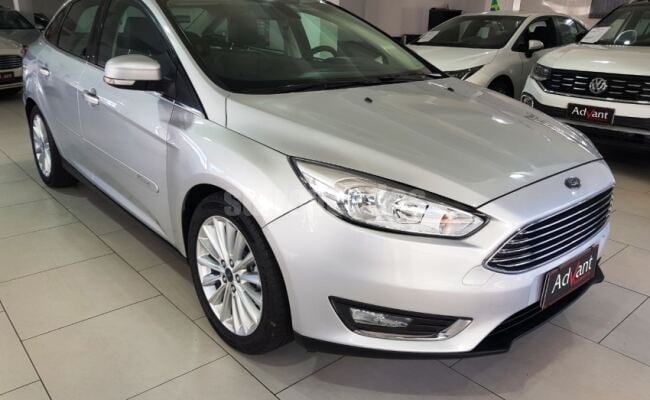Ford FOCUS 2.0 TITANIUM FASTBACK 16V FLEX 4P POWERSHIFT