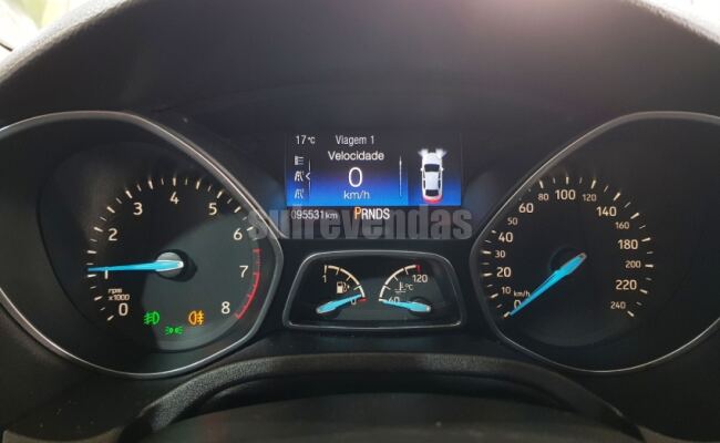 Ford FOCUS 2.0 TITANIUM FASTBACK 16V FLEX 4P POWERSHIFT