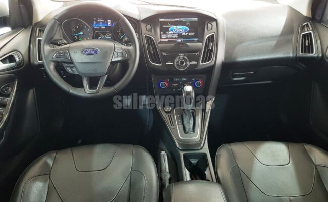 Ford FOCUS 2.0 TITANIUM FASTBACK 16V FLEX 4P POWERSHIFT
