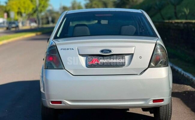 Ford FIESTA SEDAN 1.0
