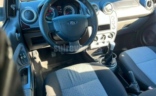 Ford FIESTA SEDAN 1.0
