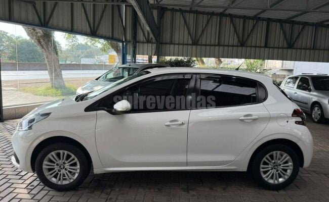 Peugeot 208 ACTIVE MT