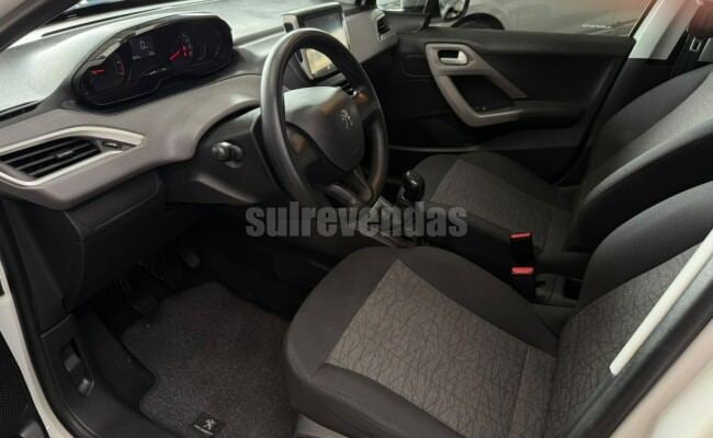 Peugeot 208 ACTIVE MT