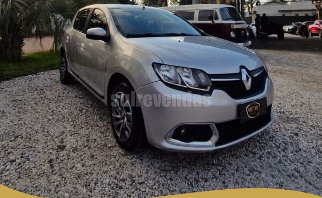 Renault SANDERO