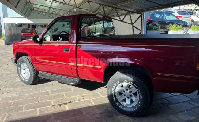 Chevrolet SILVERADO