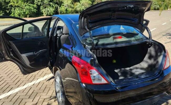 Nissan VERSA
