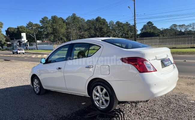 Nissan VERSA