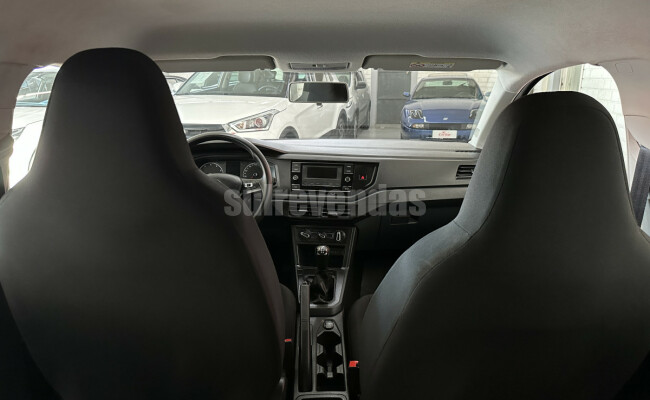 Volkswagen Polo Track 1.0 Flex 12V 5p