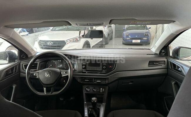 Volkswagen Polo Track 1.0 Flex 12V 5p