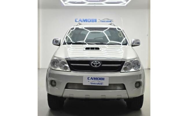 Toyota HILUX SW4
