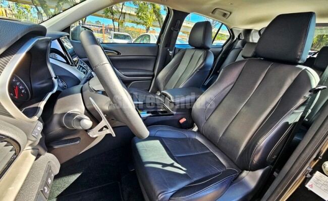 Mitsubishi ECLIPSE CROSS 1.5 MIVEC TURBO GASOLINA HPE CVT