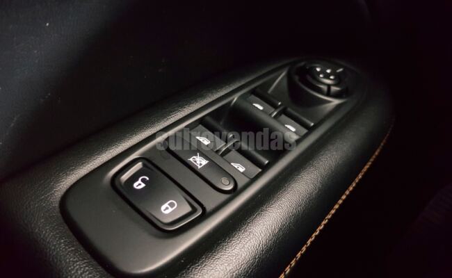 Jeep COMPASS 2.0 16V FLEX LONGITUDE AUTOMÁTICO