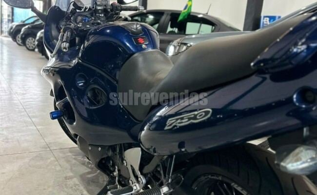 Suzuki GSX 750 F