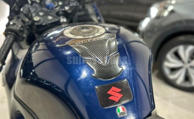 Suzuki GSX 750 F
