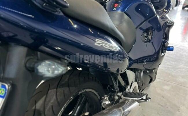 Suzuki GSX 750 F