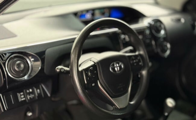 Toyota ETIOS X Plus Sedan 1.5 Flex 16V 4p Mec.