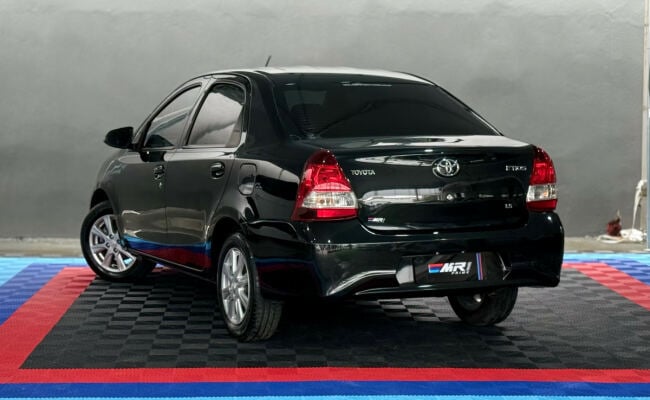 Toyota ETIOS X Plus Sedan 1.5 Flex 16V 4p Mec.