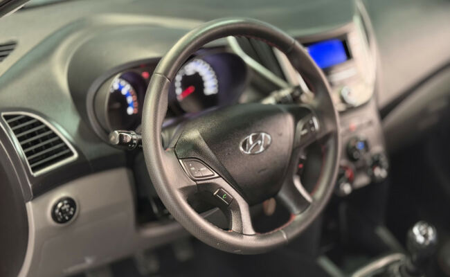 Hyundai HB20S Premium 1.6 Flex 16V Mec. 4p