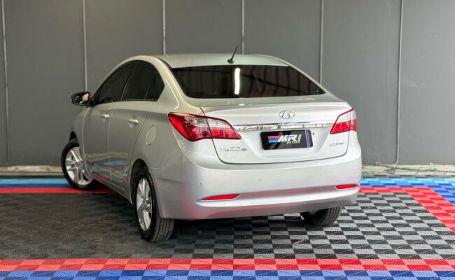 Hyundai HB20S Premium 1.6 Flex 16V Mec. 4p