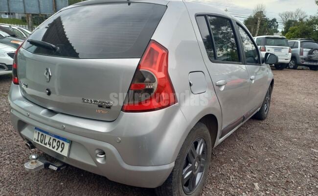 Renault SANDERO