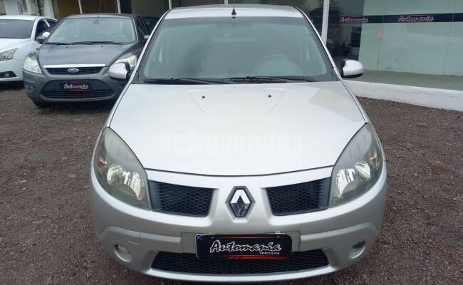 Renault SANDERO