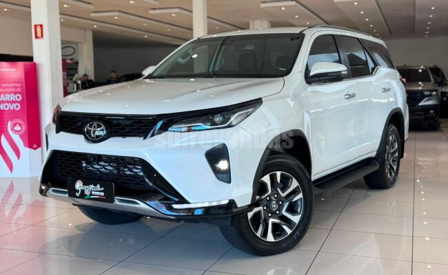 Toyota HILUX SW4