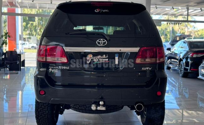 Toyota HILUX SW4