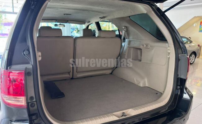 Toyota HILUX SW4