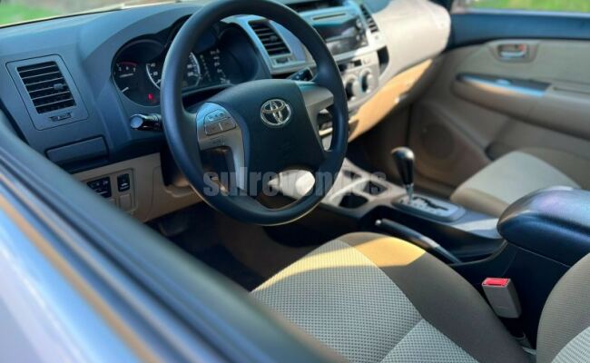 Toyota HILUX SW4 SR 2.7