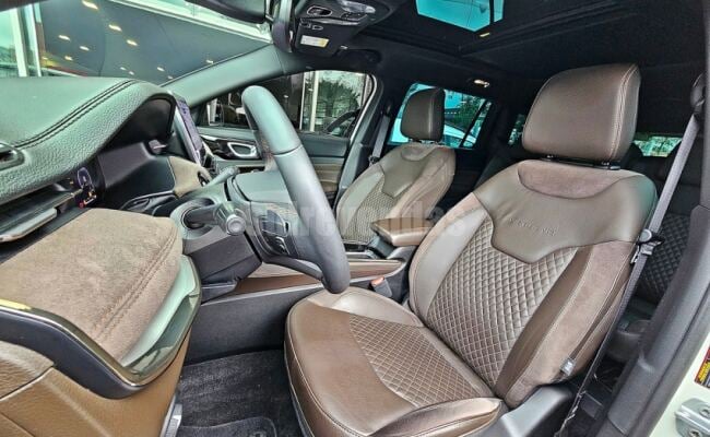 Jeep COMMANDER 2.0 TD380 TURBO DIESEL OVERLAND AT9