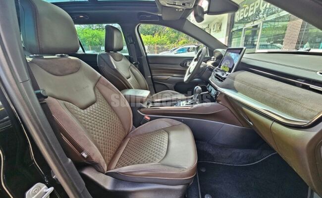 Jeep COMMANDER 2.0 TD380 TURBO DIESEL OVERLAND AT9