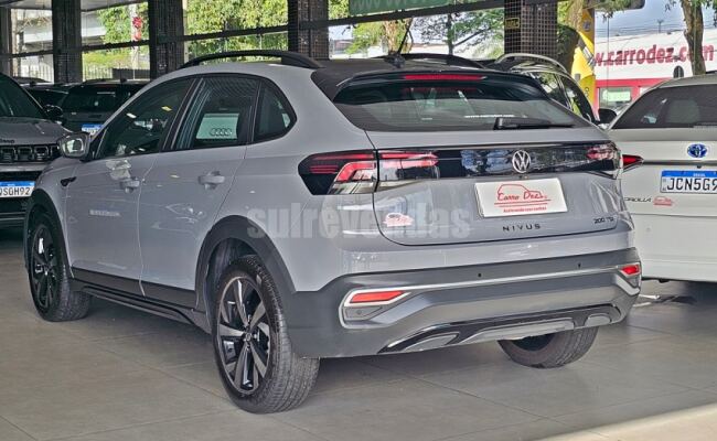 Volkswagen NIVUS 1.0 200 TSI TOTAL FLEX HIGHLINE AUTOMÁTICO