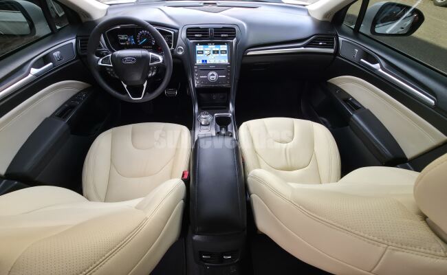 Ford FUSION