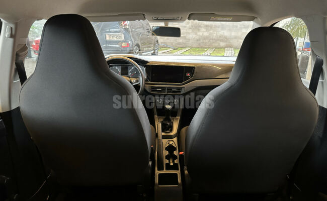 Volkswagen Polo Track 1.0 Flex 12V 5p