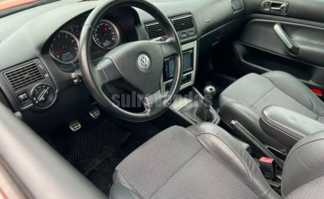 Volkswagen GOLF SPORTLINE 1.6