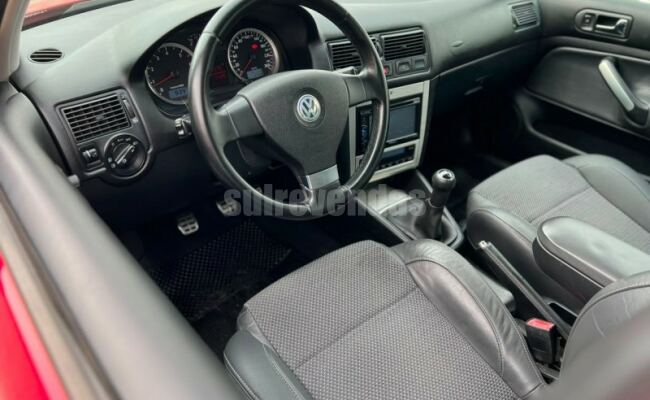 Volkswagen GOLF SPORTLINE 1.6
