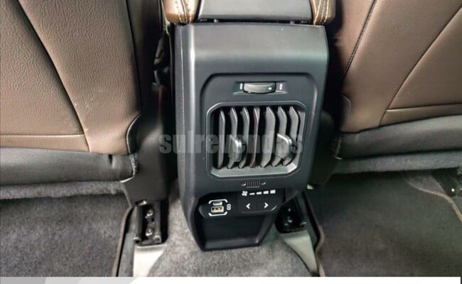 Jeep COMMANDER