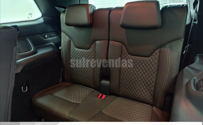 Jeep COMMANDER