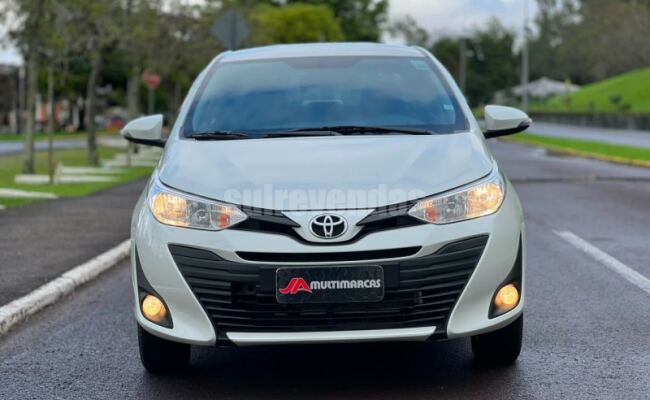 Toyota YARIS SEDAN XI 1.5