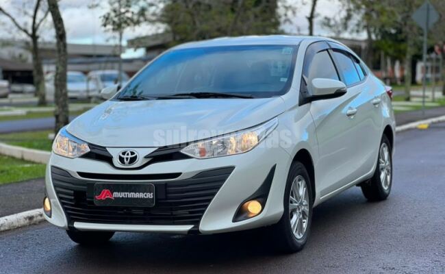 Toyota YARIS SEDAN XI 1.5