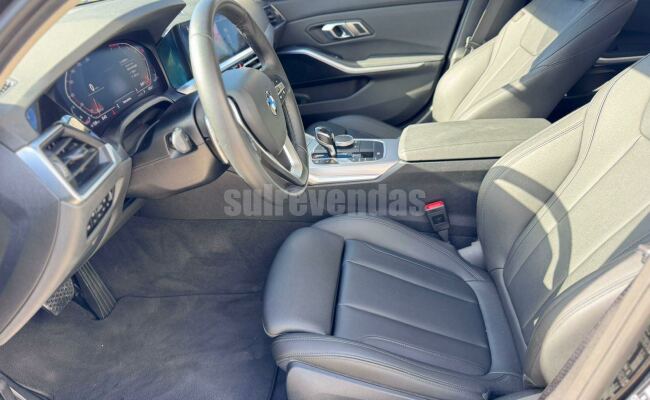 BMW 320I