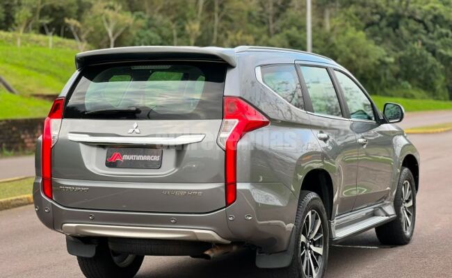 Mitsubishi PAJERO SPORT 2.4 HPE + PACK CONFORT