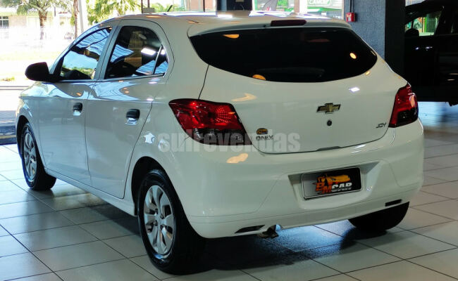 Chevrolet ONIX HATCH Joy 1.0 8V Flex 5p Mec.