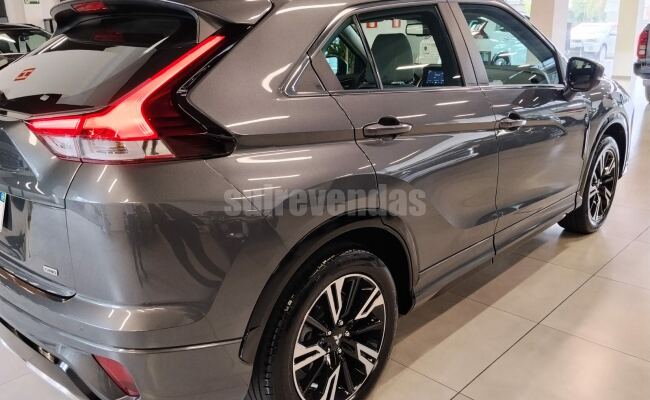 Mitsubishi ECLIPSE CROSS HPE S