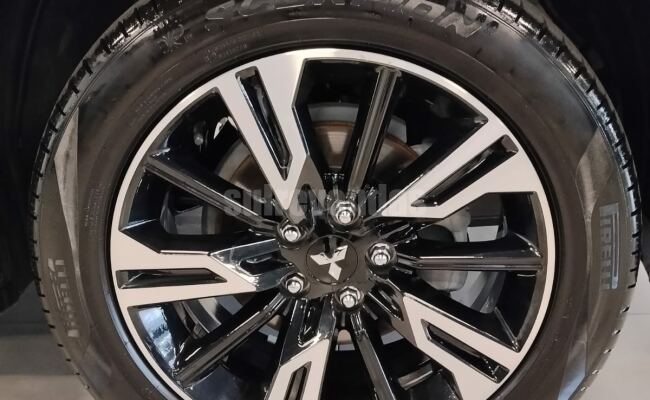 Mitsubishi ECLIPSE CROSS HPE S