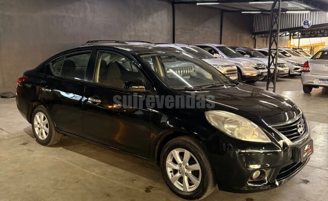 Nissan VERSA